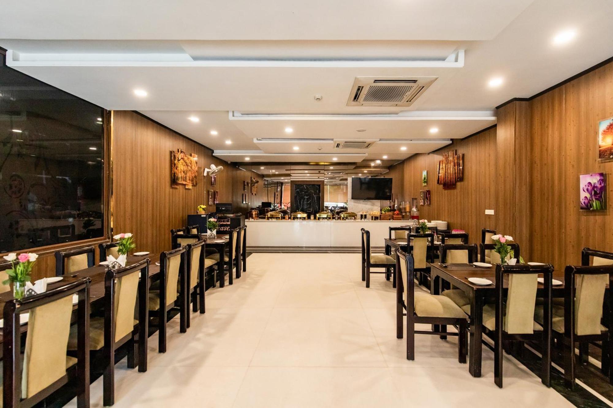 Foxoso Fiori Hotel Jaipur Eksteriør billede